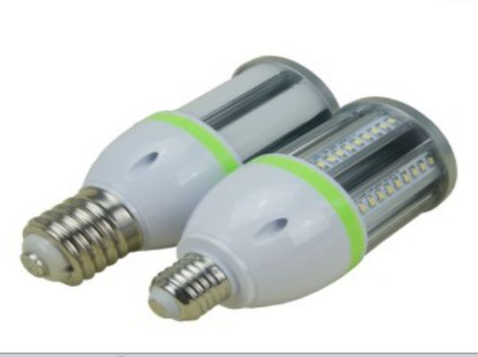 7560LM 54 W Smd llevó el maíz IP64 ligero para el accesorio incluido, 5 años de garantía proveedor